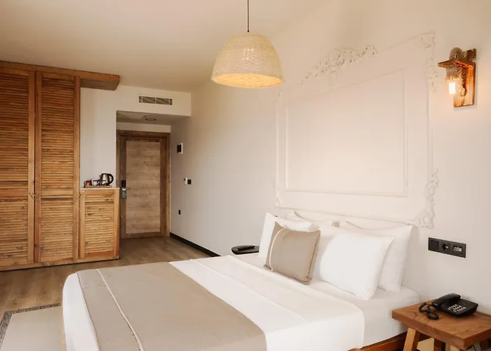 The Local House Ayasaranda Adults Only Cesme