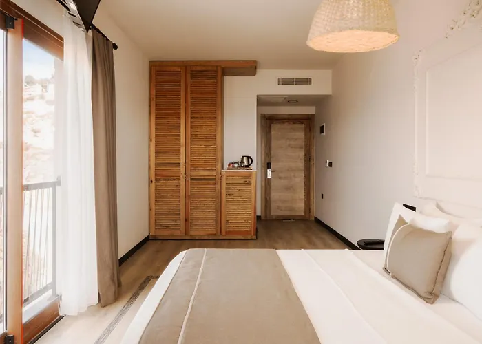 L'saranda House 16 Adult Only