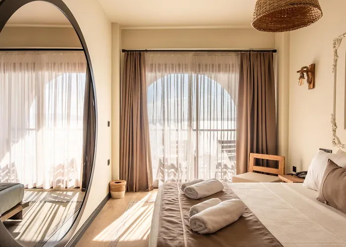 L'saranda House 16 Adult Only Hotel *